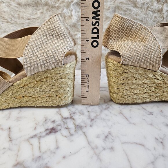 Lauren Ralph Lauren Tan Wedge Shoes with Modern Design - Picture 5 of 8